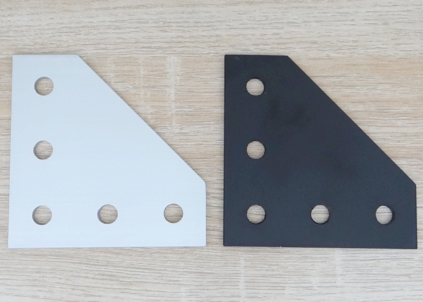 Black L-90 degree joint plate 5-Hole สำหรับ Series 30 Alu Profile