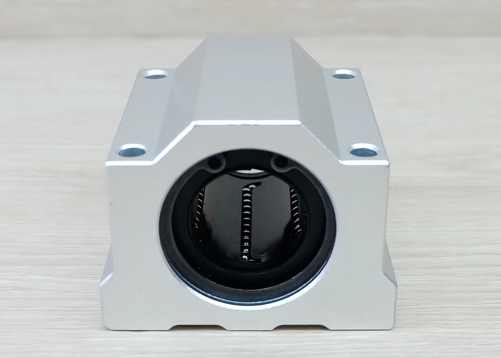 SCS30UU Linear Ball Bearing Block 30mm