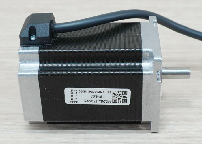 Leadshine - Stepper Motor (Nema 23) แรงบิด 2.6N.m 5A Shaft 8mm (57CM26) 40cm Cable