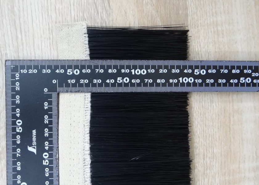 แปรงดักฝุ่น 100mm x 1M Nelon Brush Vacuum Cleaner (Black)