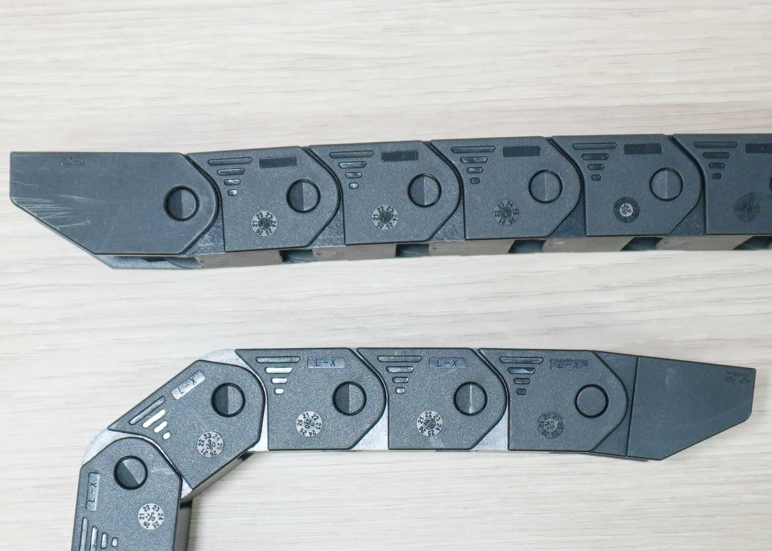 15 X 20 mm Cable Drag Chain R28mm ยาว 1M และ End Connectors