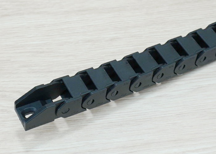 15 X 15 mm Cable Drag Chain R28mm ยาว 1M และ End Connectors