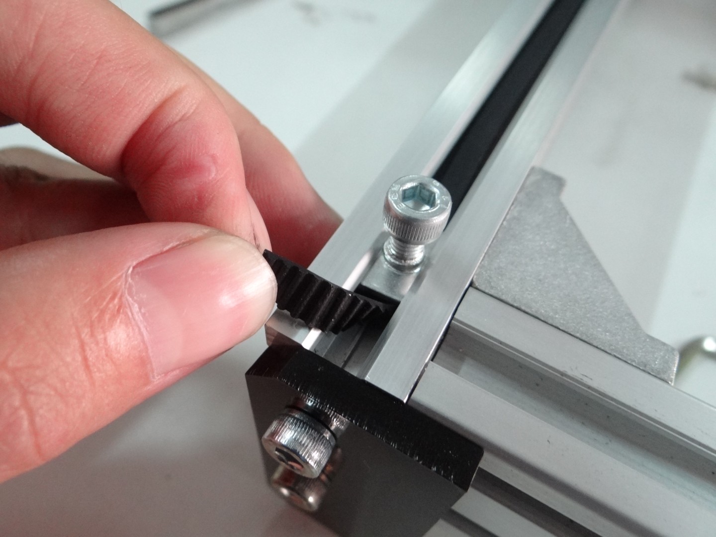 Flat T-Nut M5 Zn-plated (ชุด 20 ชิ้น)