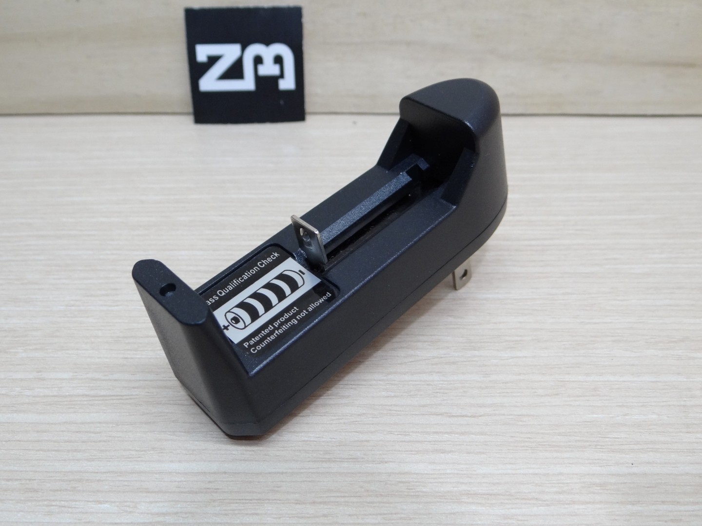 Li-ion Battery Charger 3.7V 450mA แบบ 1 ก้อน