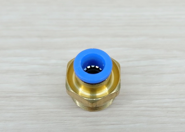 PC8-04: 8mm to 1/2BSP (20.5mm) Pneumatic Fittings Brass Quick Connectors