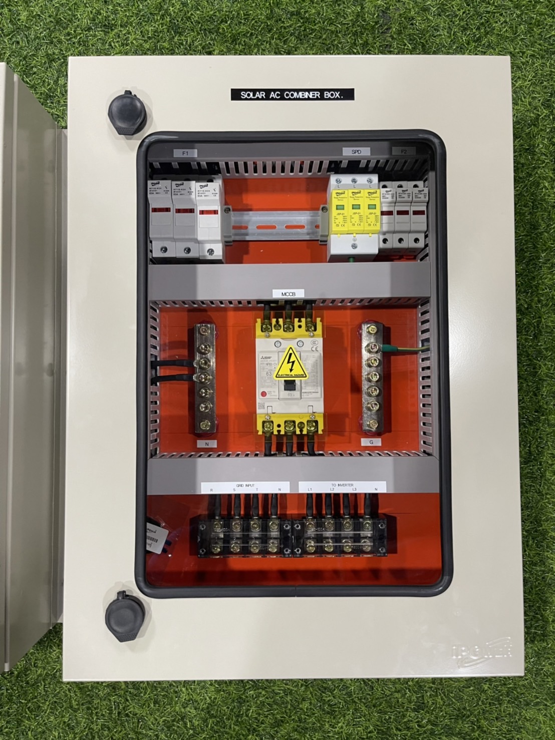 Combiner Box AC 50-60kW MCCB 100A Schneider (ตู้หน้าใส)