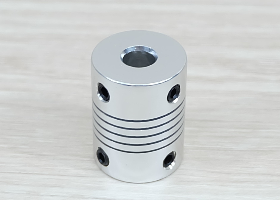 6.35 x 10 mm RS-Flexible Shaft Coupling D20 L25 mm