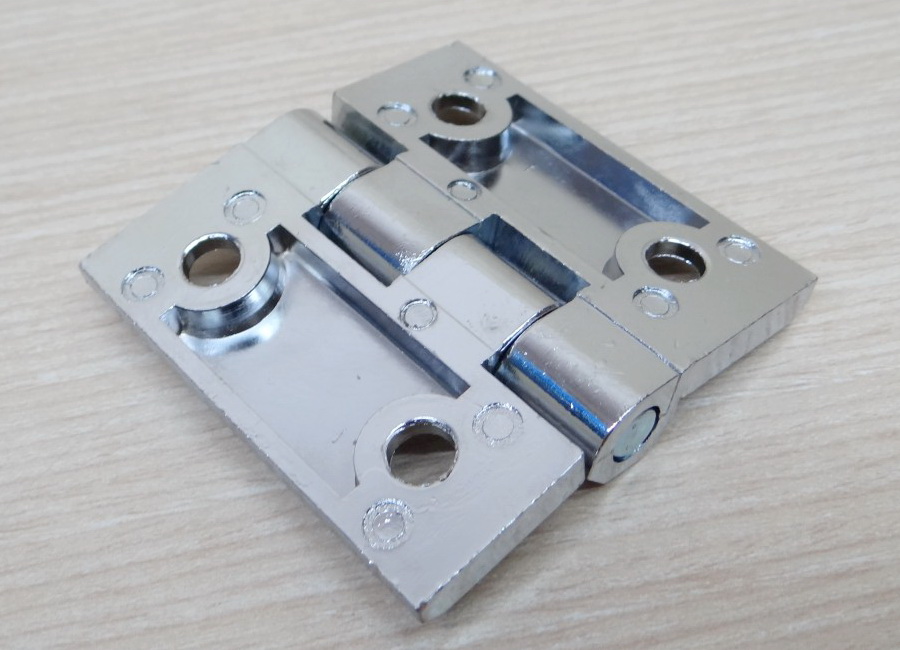 บานพับ Hinge 60x60 mm Zinc alloy หนา 6 mm ระยะรู 35x35 mm, รูยึด 6.5 mm (สีเงิน)