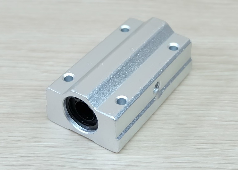 SCS10LUU Linear Ball Bearing Block 10mm