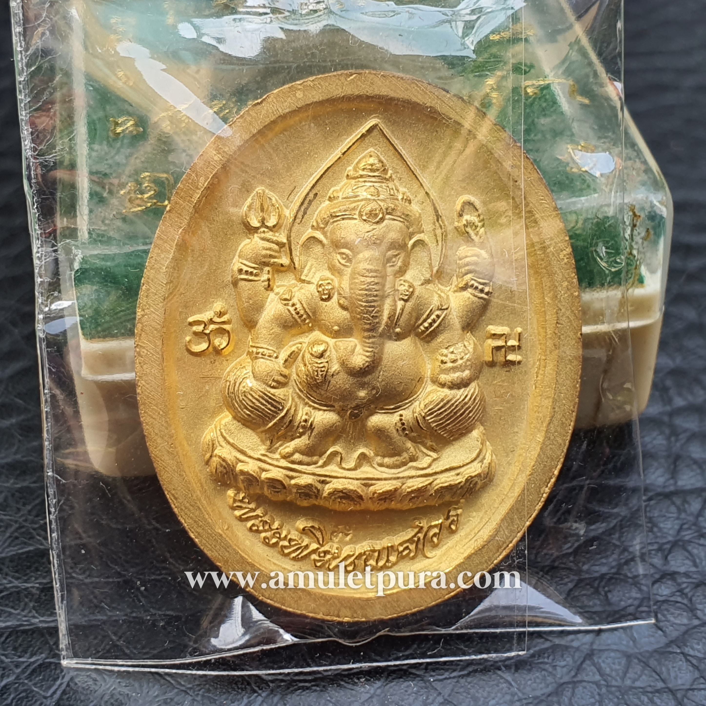 เหรียญหมอชีวกโกมารภัจจ์ หลังพระพิฆเณศ (สัมฤทธิ์ชุบเงินพ่นทราย) รุ่นเศรษฐี 1,000 ล้าน ปี51 หลวงปู่คีย์ วัดศรีลำยอง จ.สุรินทร์(ตอกโค้ด หมายเลข 971)