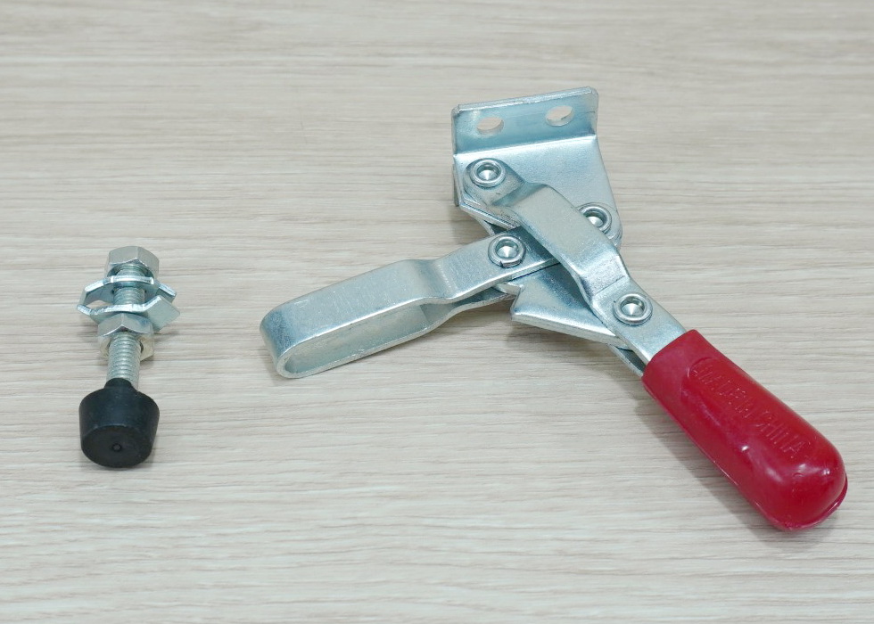 102B - 105mm Vertical Type Toggle Clamp 100kg Holding Capacity