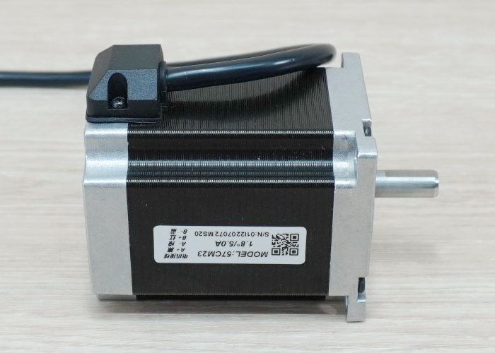 Leadshine - Stepper Motor (Nema 23) แรงบิด 2.3N.m 5A Shaft 8mm (57CM23) 30cm Cable