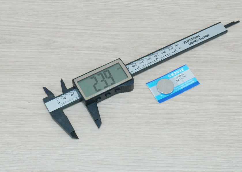 Digital Caliper 0-150mm, Accuracy ±0.2mm (Carbon Fiber Composite)