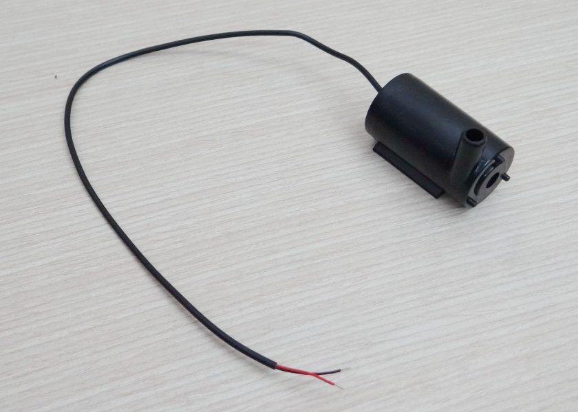 ปั๊มน้ำเล็ก DC pump 5V (สีดำ)