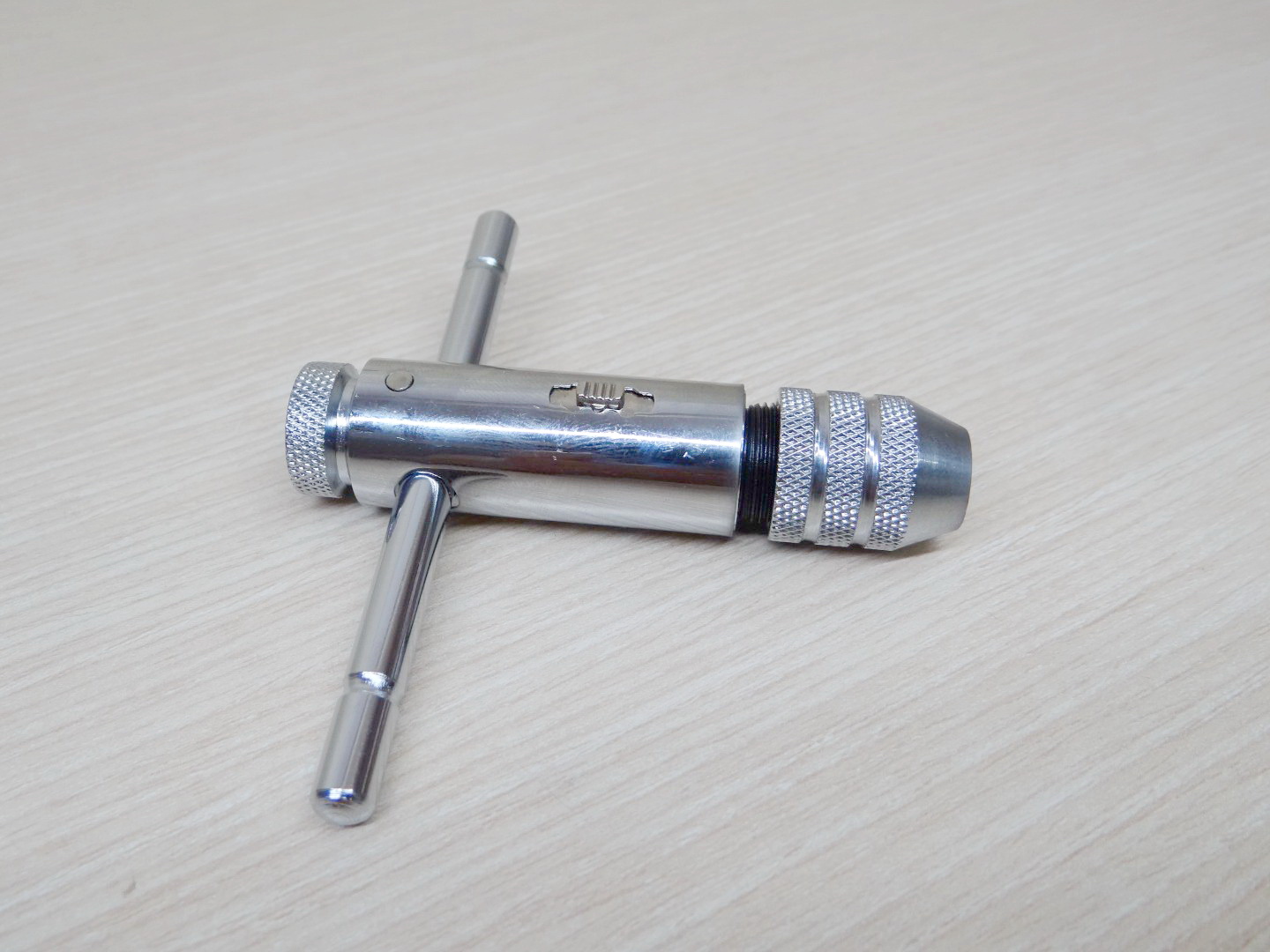 Reversible M3-M8 T Bar 85mm Handle Ratchet Tap Wrench Holder