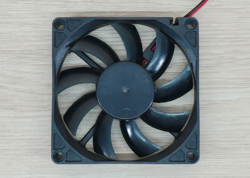 Fan 80 x 80 x 15mm DC 24V (Sleeve Bearing)