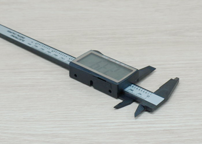 Digital Caliper 0-150mm, Accuracy ±0.2mm (Carbon Fiber Composite)