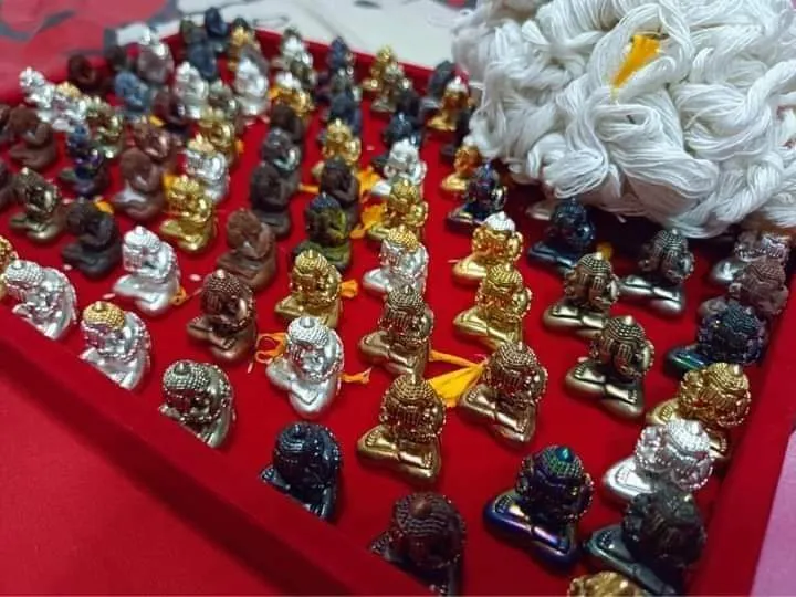 พระปิดตาปืนแตก 2 (เนื้อพิเศษ เนื้อทองแดงโบราณ) ปี64 หลวงพ่อพัฒน์ วัดห้วยด้วน จ.นครสวรรค์ (อุดผงพุทธคุณ ตะกรุด สายสินจ์ มีโค้ด หมายเลข 10)