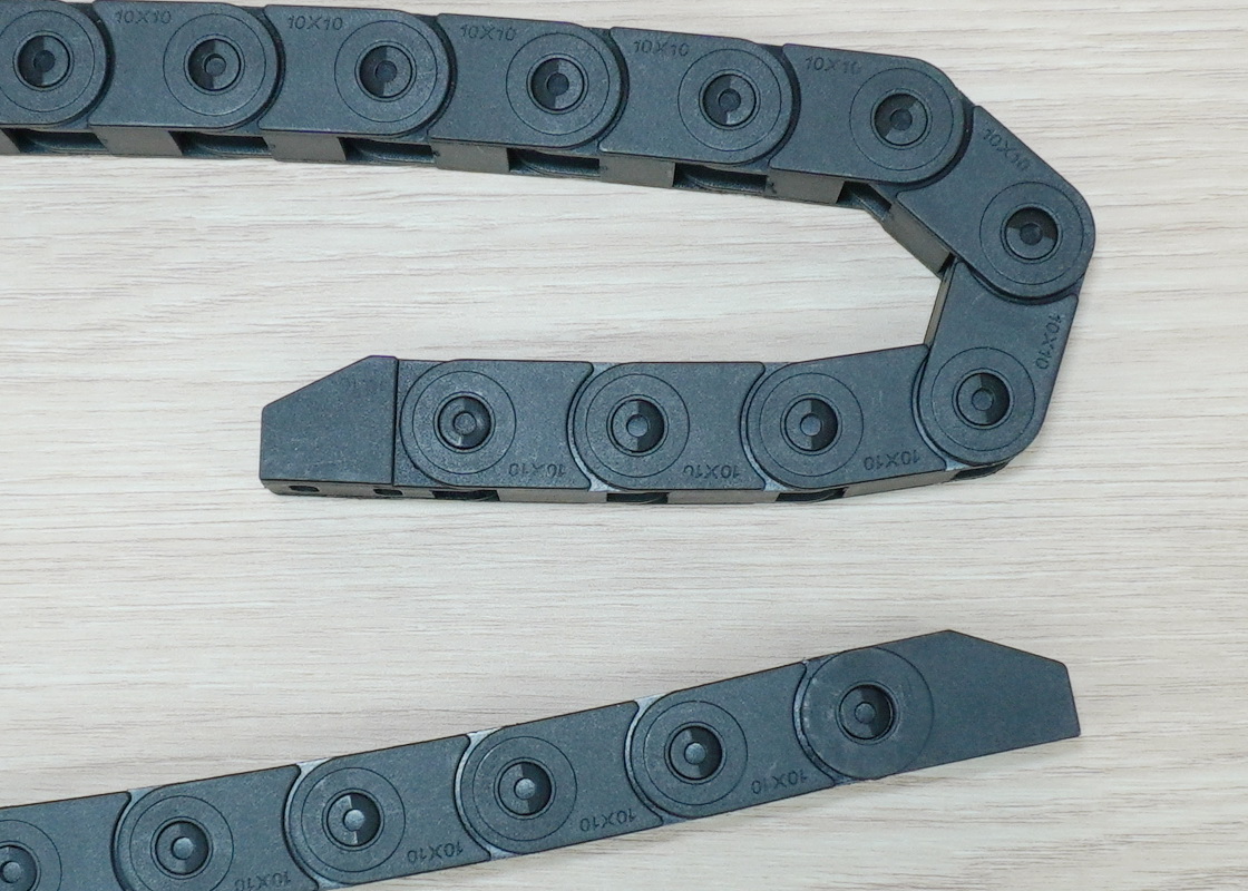 10 X 10 mm Cable Drag Chain R18mm ยาว 1M และ End Connectors