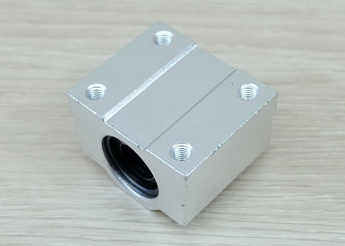 SCS12UU Linear Ball Bearing Block 12mm