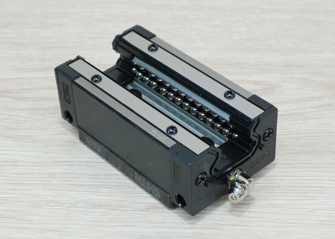 TRH25B Square Slide Block (TRHG25B)