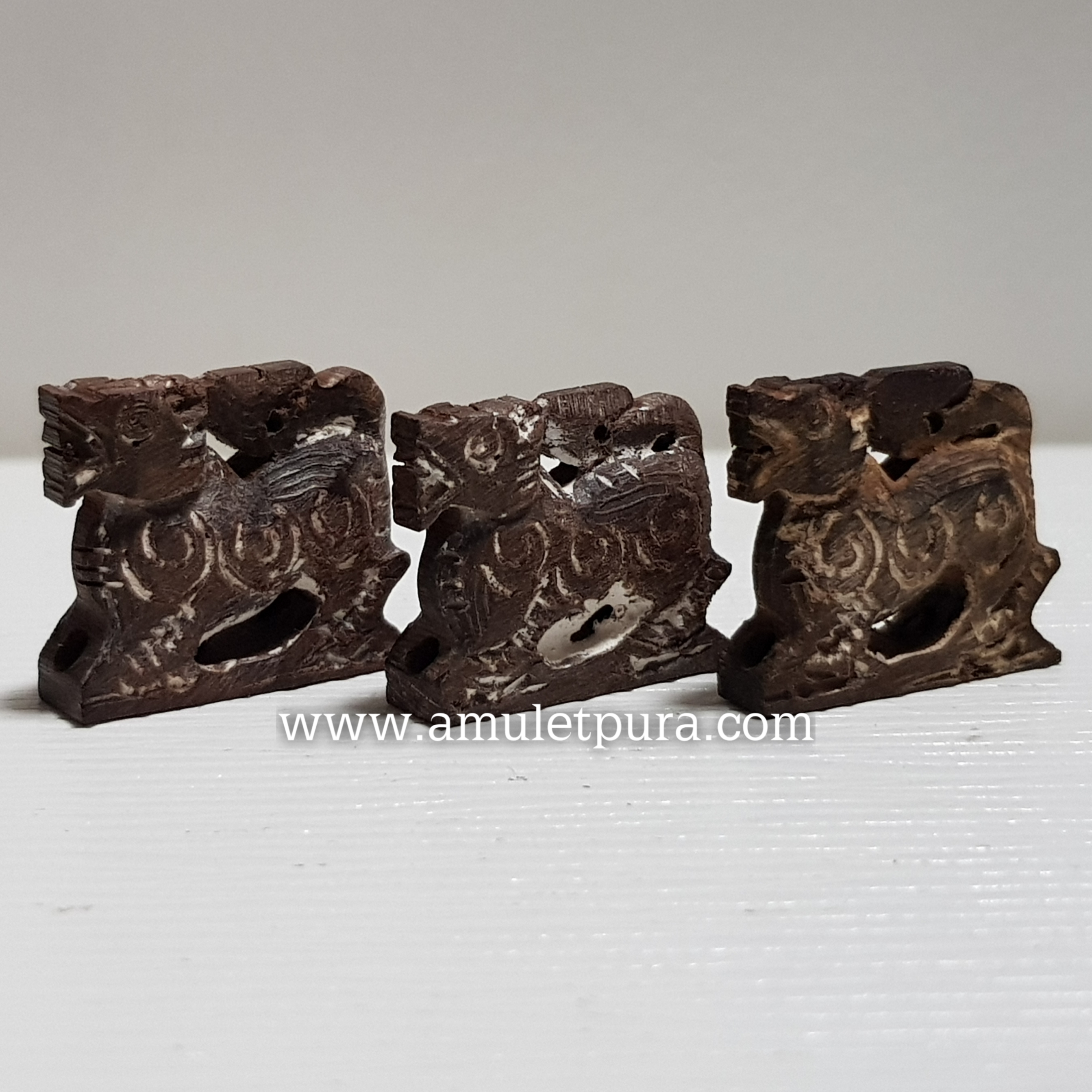 สิงห์สามขวัญไม้แกะ หลวงพ่อกัน วัดเขาแก้ว จ.นครสวรรค์