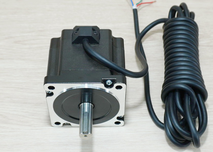 Stepper Motor (Nema34) แรงบิด 4.5N.m 5A Shaft 14mm (86BYGH250A) - 5m Cable