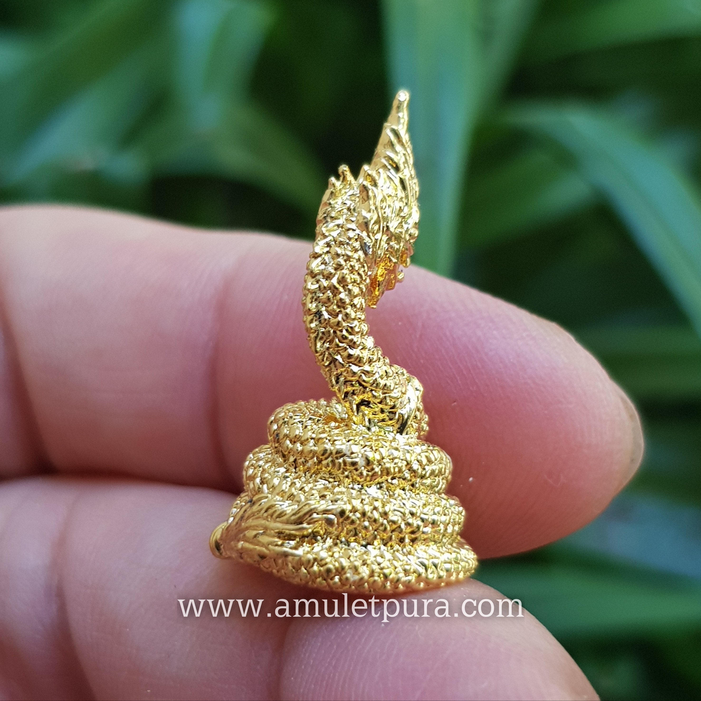 พญานาค รุ่นนาคาโภคทรัพย์ (โลหะชุบทอง) ปี51 วัดบ้านพานพร้าว จ.หนองคาย (ตอกโค้ดใต้ฐาน)