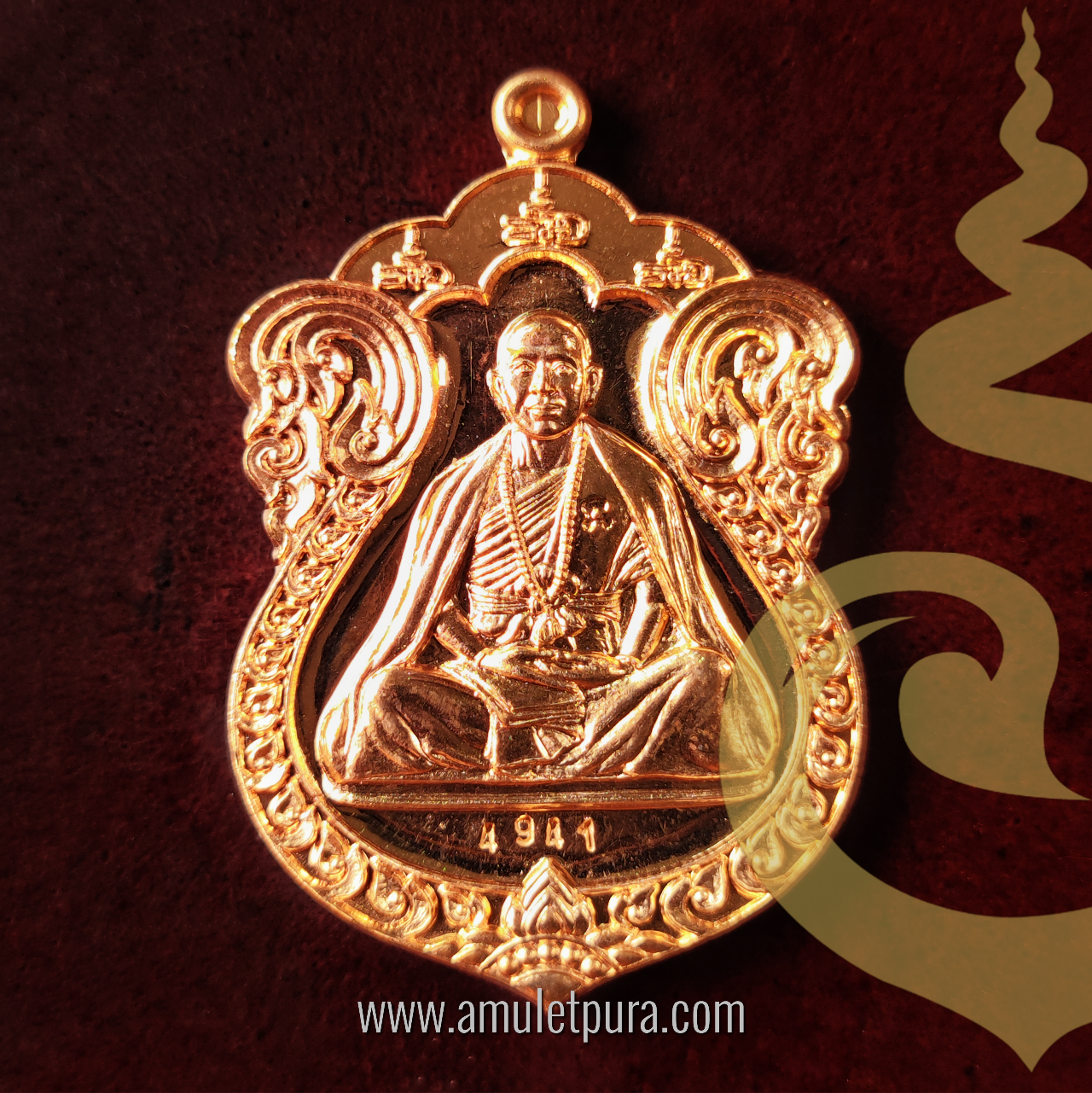 เหรียญเสมา รุ่นเจริญพร (เนื้อทองแดง) ปี55 ครูบาอริยชาติ วัดแสงแก้วโพธิญาณ จ.เชียงราย (มีโค้ด หมายเลข 4941)