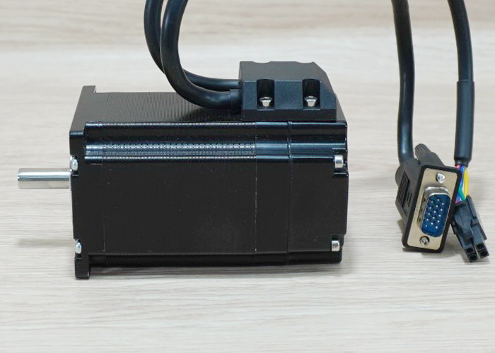 Hybrid Closed-Loop Stepper Motor (Nema23) 57HBS23 แรงบิด 2.3N.m 4A Shaft 8mm + HBS57 Driver