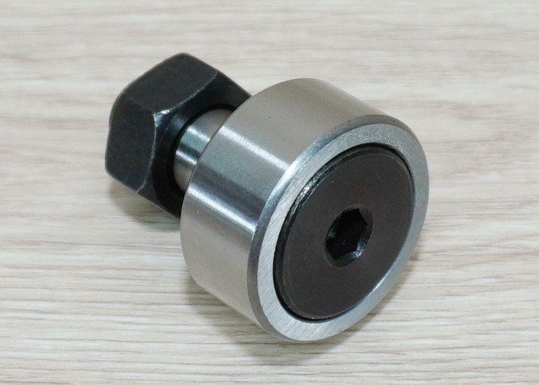 CF12/ KR30 Cam Follower Needle Roller Bearing M12x1.5mm