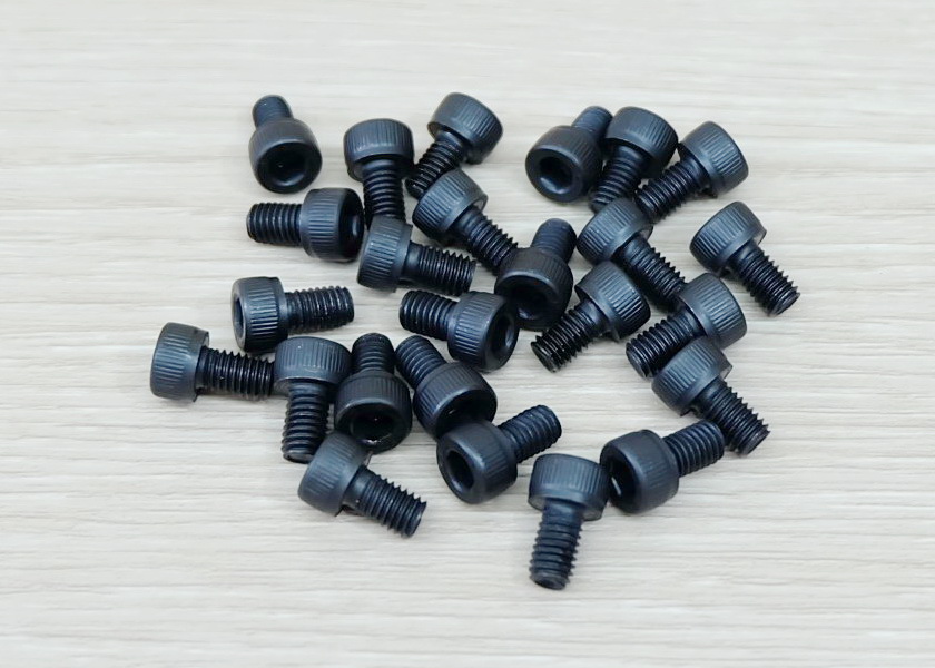 สกรูหัวจมดำ Screw M5 ยาว 8mm (20ตัว/ถุง)