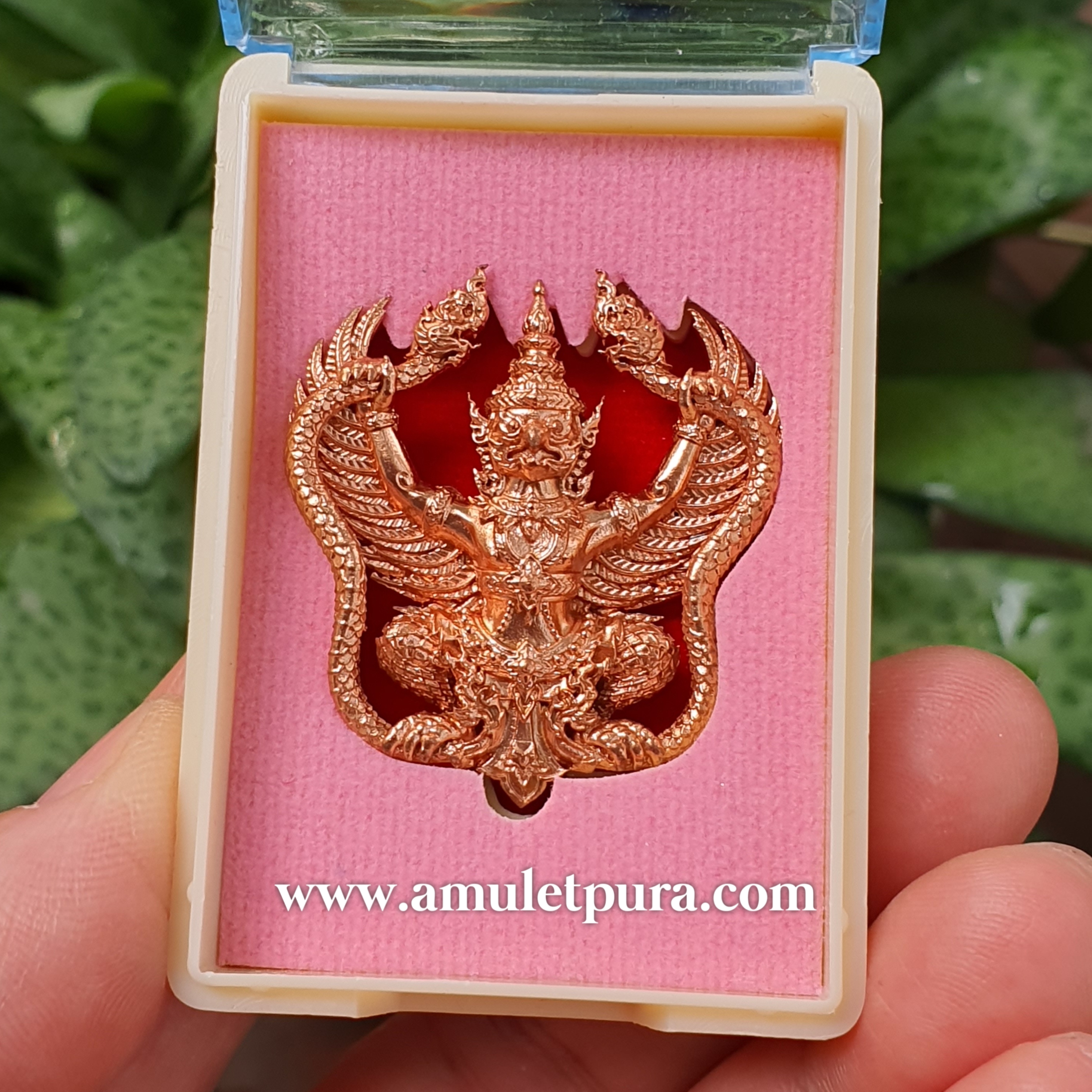 ครุฑยุดนาค(เนื้อทองแดง)รุ่นเลื่อนขั้นเศรษฐี ปี62 หลวงพ่อสนั่น วัดกลางราชครูธาราม จ.อ่างทอง(มีโค้ด หมายเลข1578)