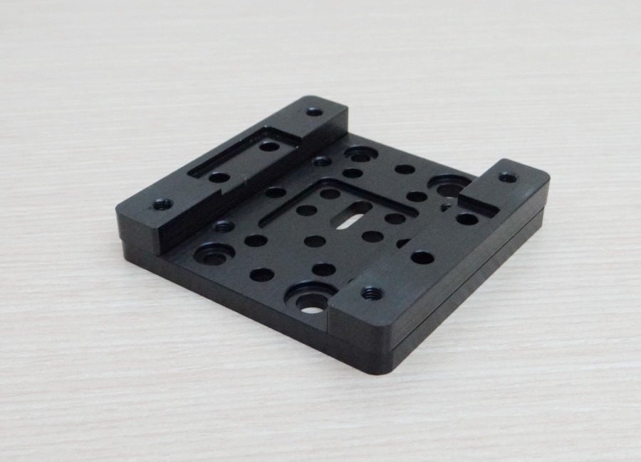 C-Beam Riser Plate (Black)