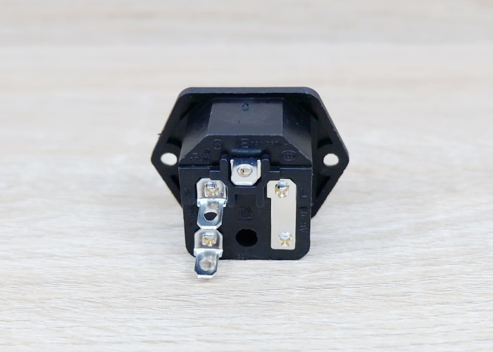 AC-03 Male Power Plug 3 Pin AC250V พร้อมฟิวส์ 10A