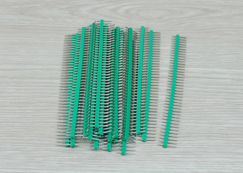Pin Header - Green ตัวผู้ขาสั้น 2.54 mm แถว 40 Pin (แพ็ค 20 แถว)