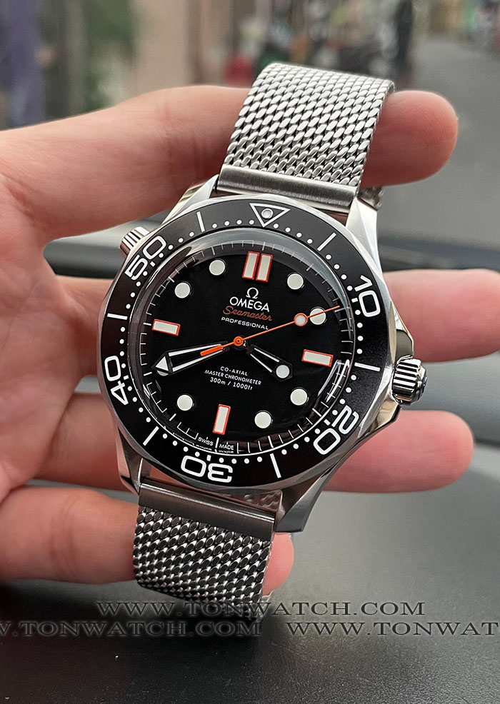 OMEGA SEAMASTER DIVER 300M ORANGE แถมสายยางสีส้ม