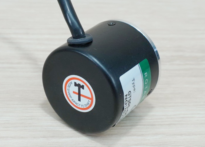 1024P/R Rotary Encoder (GTS06-OC-RA1024A-2M) Shaft 6mm, NPN, 5-24VDC, Cable 2M