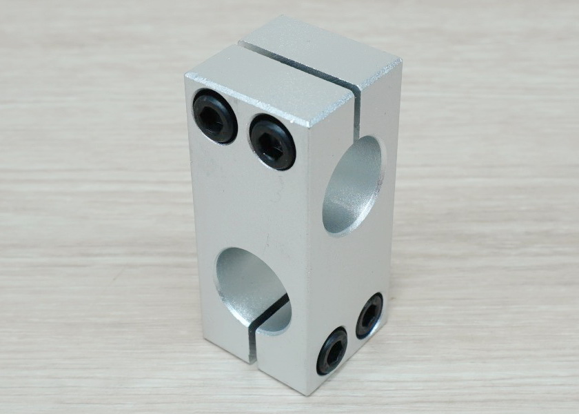16mm x 16mm Holes Cross Shaft Support Aluminum Alloy
