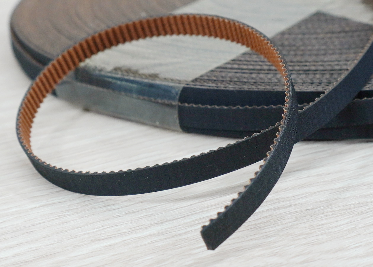 2GT-6mm Dustproof Neoprene Timing Belt Fiberglass Core สีดำ (ราคา/1เมตร)