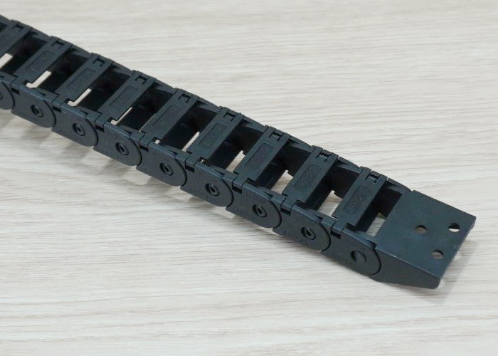 10 X 20 mm Cable Drag Chain R18mm ยาว 1M และ End Connectors (Bridge open outside)