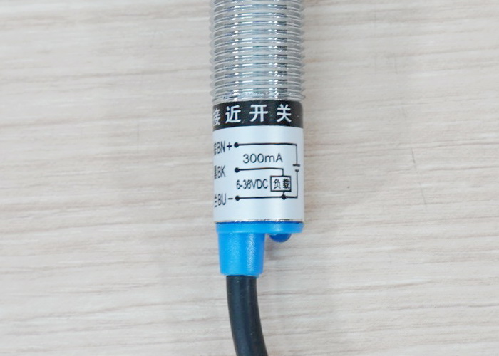 LJ12A3-4-Z/BY (PNP, NO ระยะ 4mm) 6-36V DC Inductive Proximity Sensor