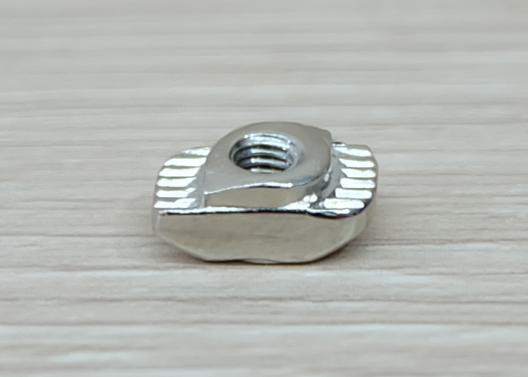 Free Nut M3 (20 ตัว/ชุด) สำหรับ Series 20 Alu Profile