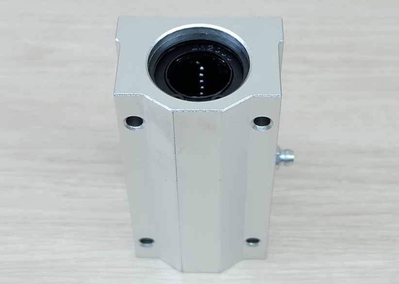 SCS20LUU Linear Ball Bearing Block 20mm