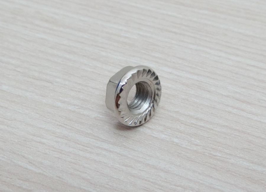 M8 Hex Flange Nut Metal Lock Nuts DIN6923 Nickel Plating (10ตัว/ถุง)