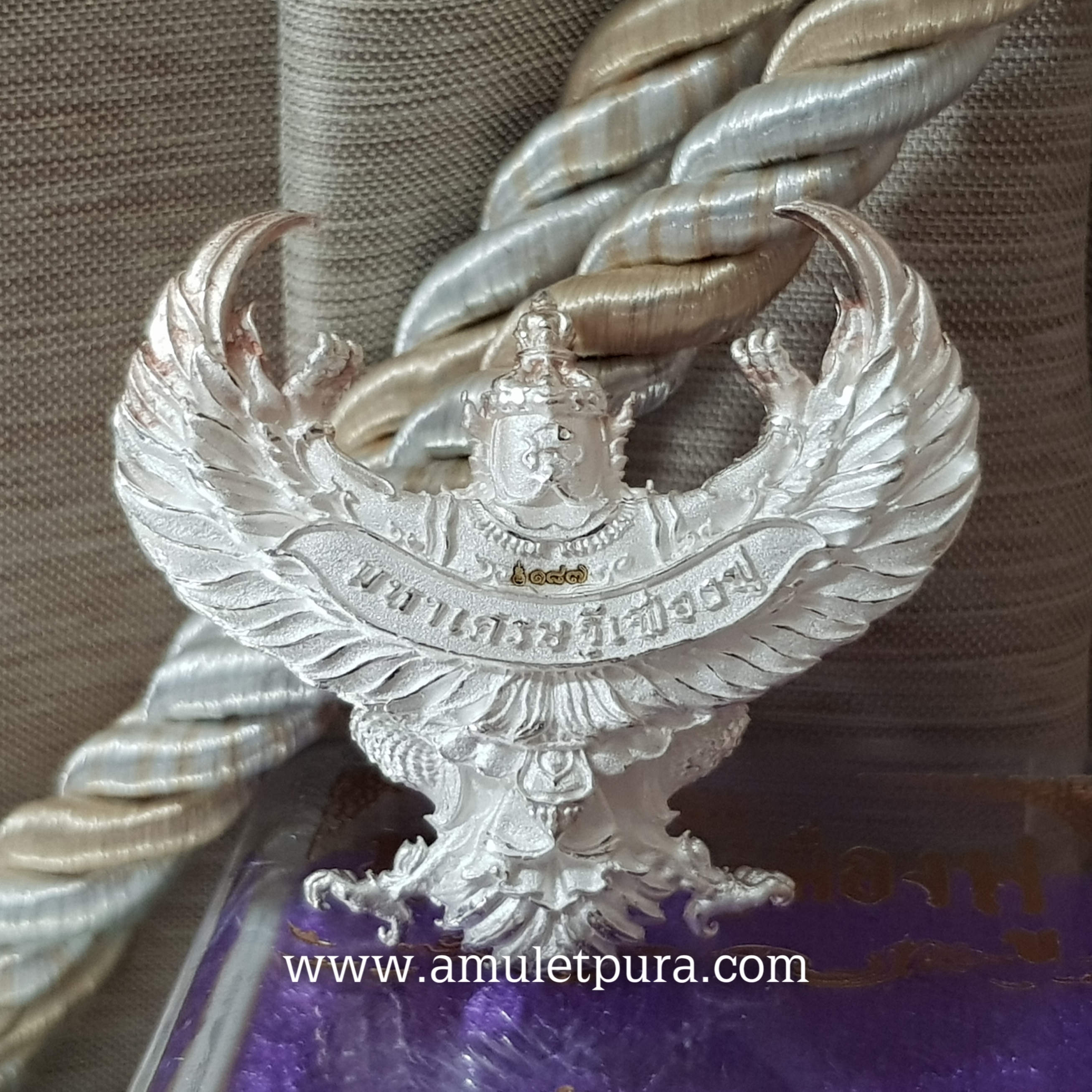 พญาครุฑ รุ่นมหาศรษฐีเฟื่องฟู(สัมฤทธิ์ชุบเงินซาติน ขัดเงาบางส่วน แยกจากชุดกรรมการ)ปี63 หลวงพ่อฟู วัดบางสมัคร จ.ฉะเชิงเทรา(สร้าง 999 องค์ ตอกโค้ด หมายเลข ๑๘๗)