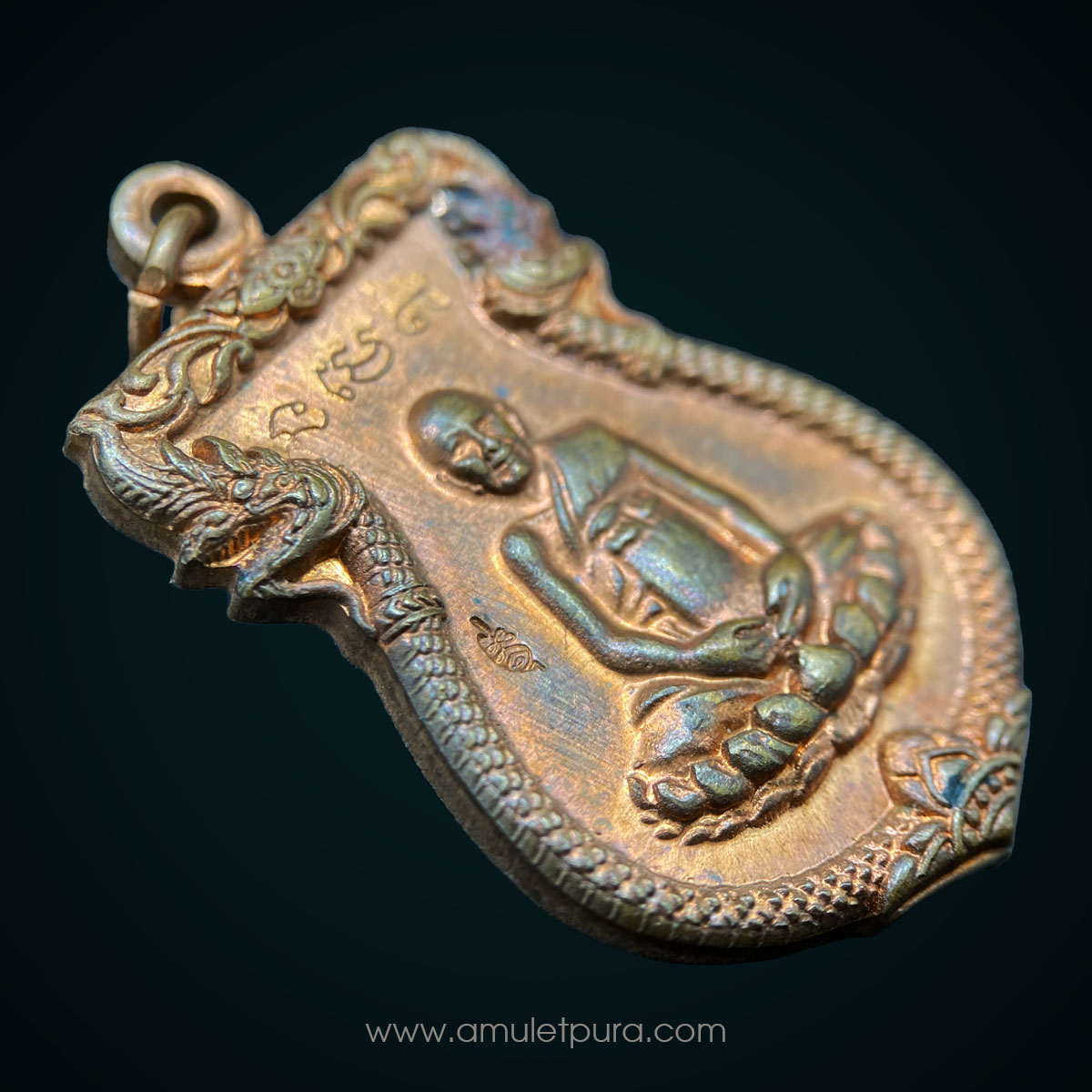 หนึ่งในเหรียญปั้มยอดนิยม หลวงปู่หงษ์ เหรียญฉลองพุทธชยันตี 2600 ปี (ทองแดงผิวไฟ ปั้ม นะ เม ติ บาง) ปี55 วัดเพชรบุรี (สุสานทุ่งมน) จ.สุรินทร์ (มีโค้ด)