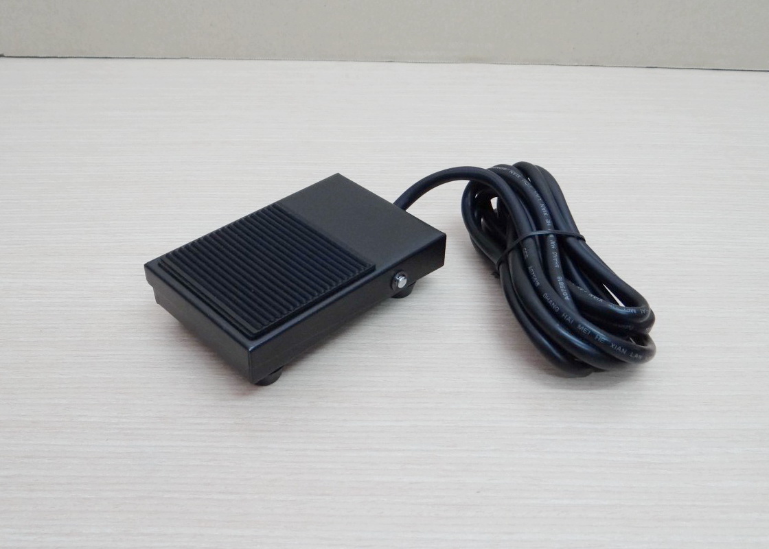 Metal Foot Switch TFS-1 Momentary NON-SLIP SPDT(NO/NC) Wire 2M 250V 10A