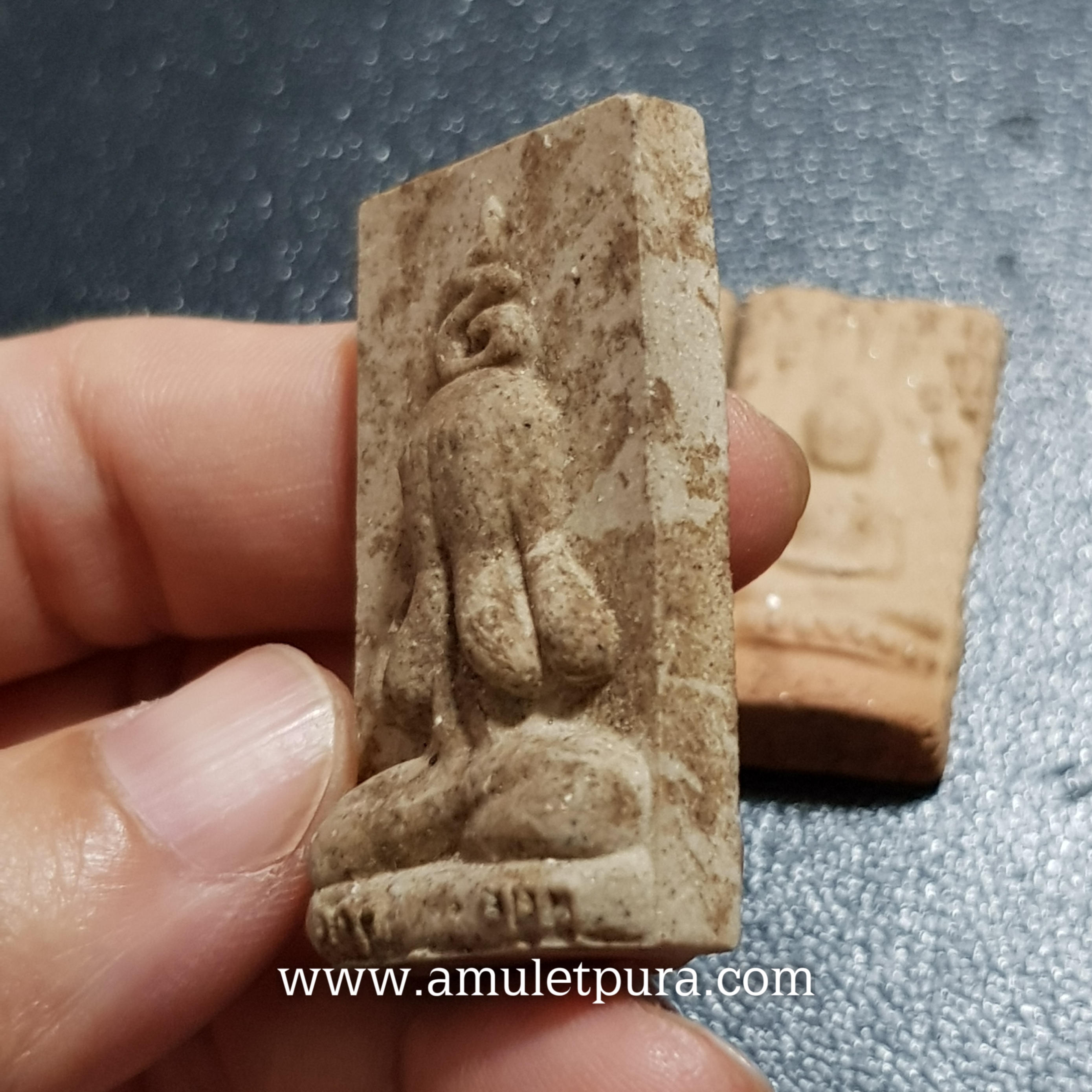 พระผงพรายสมุทร อชิโต พระปิดตามหาอุตม์ ปิดทวารทั้งเก้าหลังมหายันต์เพชรรัตน์ หลวงพ่อเจิม รุ่น2(เนื้อผงรุ่นแรกที่แตกๆหักนำมากดพิมพ์ใหม่)ปี49 หลวงพ่อเจิม วัดหอยราก จ.นครศรีธรรมราช