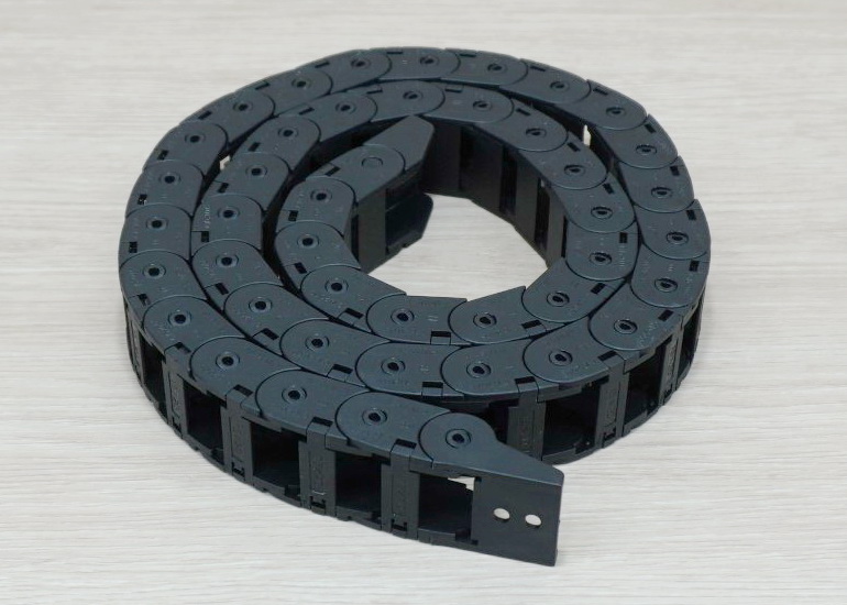 15 x 20 mm Cable Drag Chain R38mm ยาว 1M และ End Connectors (Bridge open outside)